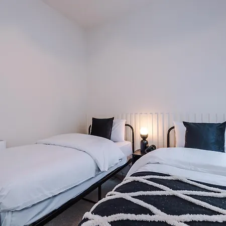 4 Bedroom House Eccles