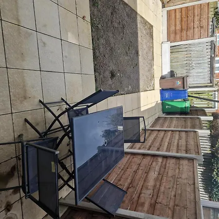 Stunning 3-bed House In *