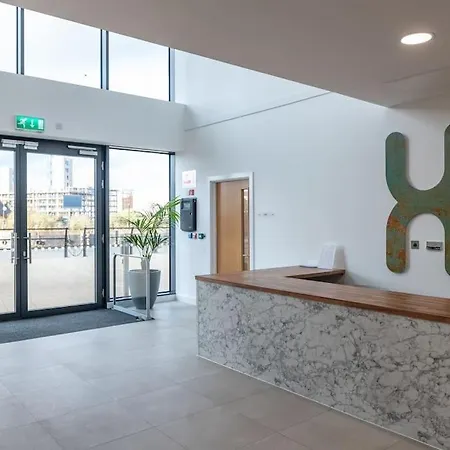 Appartement Modern Waterfront Living City's Hotspots Nearby