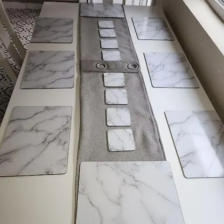 4 Bedrooms, 8 Min To City! بيت للعطل مانشستر