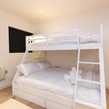 Apartamento Gem: Cosy 2br With Private Balcony Mánchester