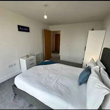 Chic 1 Bed Mcr Ap W/balcony- Sleeps 4 アパート マンチェスター