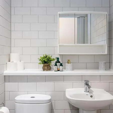 Centre - Luxe 2bed Palazzo Διαμέρισμα *