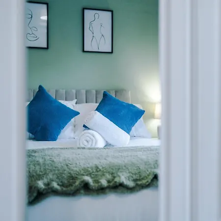 Jade House, - By Synergy Estates Holiday home