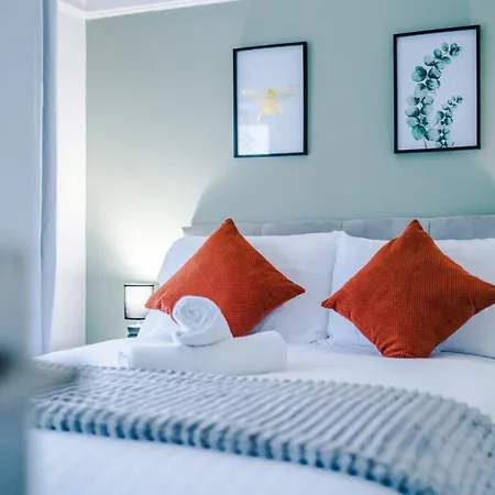 Jade House, - By Synergy Estates Manchester