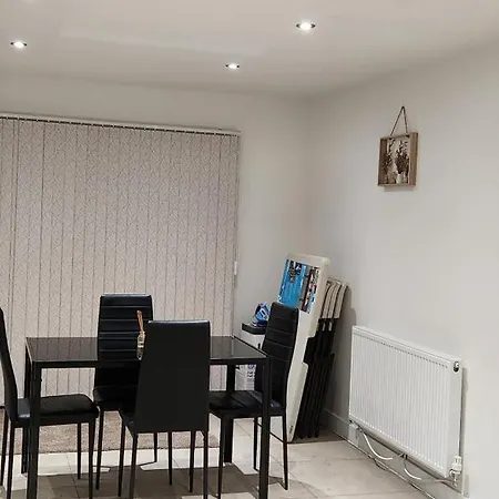 44 Beyers Close מנצ'סטר