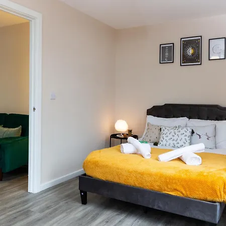 Stylish Living: 1br Apt Near Mcr Central * מנצ'סטר