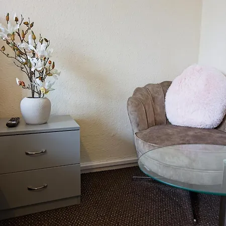 Stylish Five Star Rated Manchester