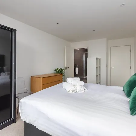 Greengate By Veeve *