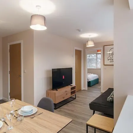 Fantastic 1 Bed Flat - Sleeps 3 *