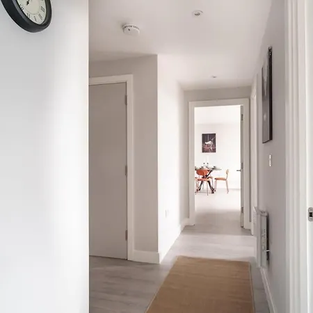 شقة Fantastic 3 Bedroom مانشستر