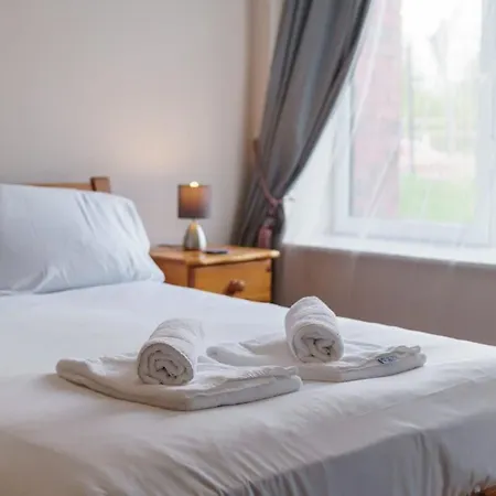 Bright 1 Bed Flat - Sleeps 3 Mánchester