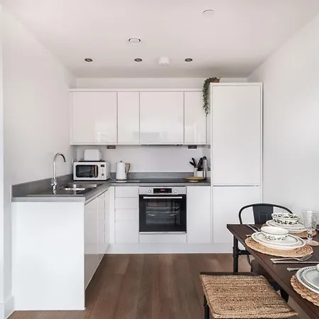 Zeni, Alexandra Rise Fab 1br Flat * Манчестер