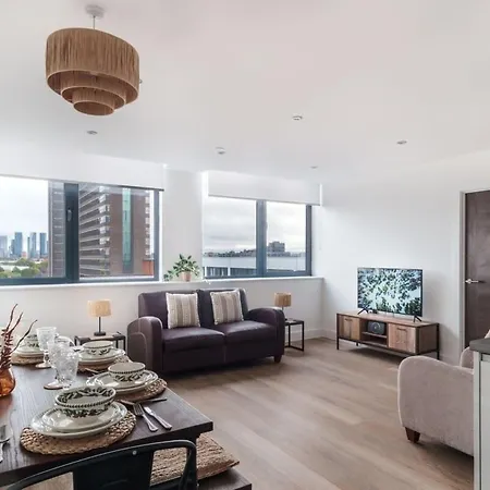 Zeni, Alexandra Rise Fab 1br Flat マンチェスター