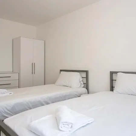 Stunning 2 Bed In Salford Amazing Views Lägenhet