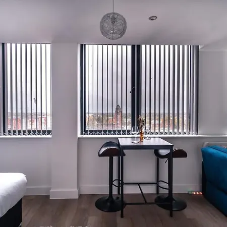 Zeni, Alexandra Rise Fab Apartamento Manchester