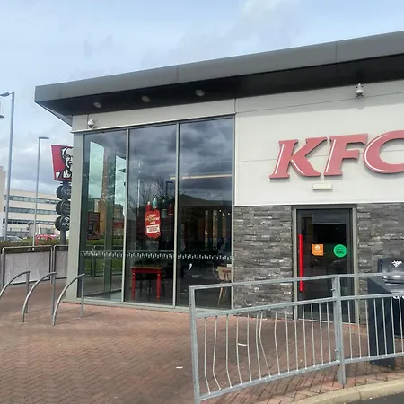 Dynasty - Alison Kelly Close Apartment *