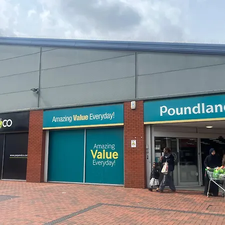 Dynasty - Alison Kelly Close * Mánchester