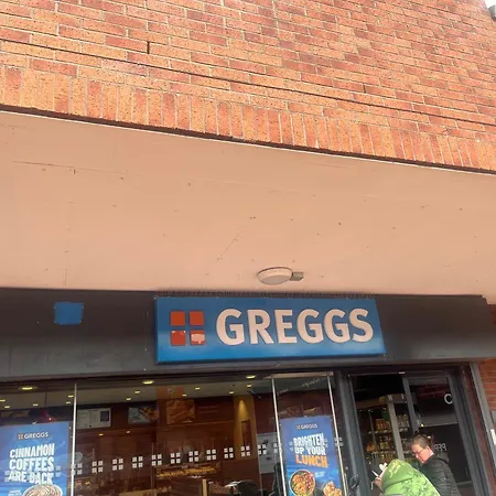 Dynasty - Alison Kelly Close Apartment *