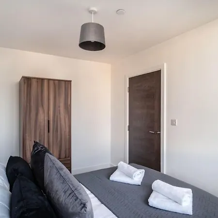 Stayzeni, Alexandra Rise Great 1 Bed Апартаменты
