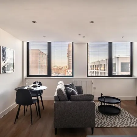 Апартаменты Stayzeni, Alexandra Rise Great 1 Bed Манчестер