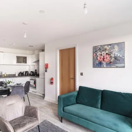 Διαμέρισμα Lovely 2 Bedroom In Salford *