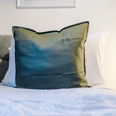 Stunning House Manchester With Parking - Sleeps 10 - By Purestay Short Lets & * Failsworth