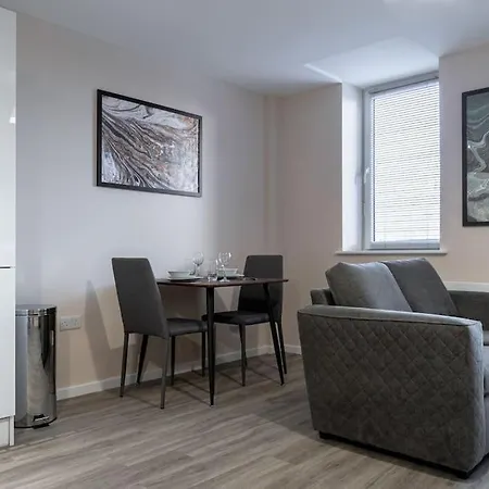 1bed Apartment, Free Parking For Two, Long Term Discounts Daire