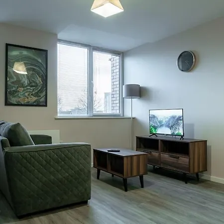 1bed Apartment, Free Parking For Two, Long Term Discounts Apartament *