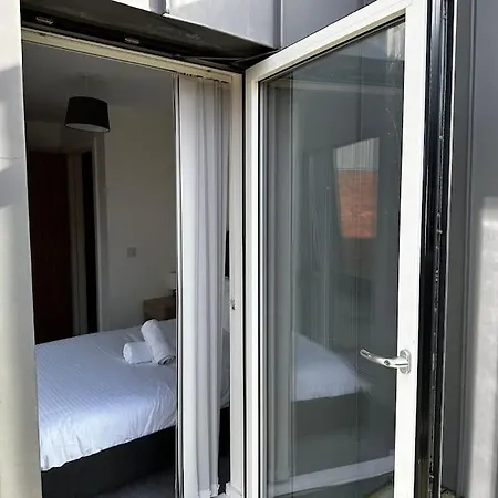 Luxury Central With Secure Parking Lejlighed *