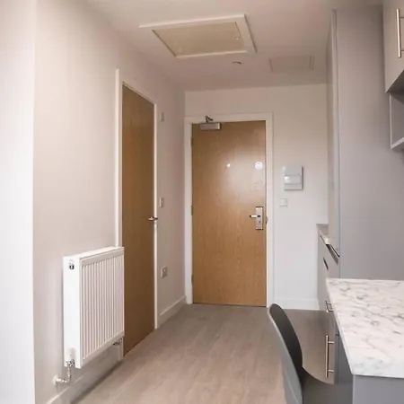Homely Studio: Old Trafford Mánchester