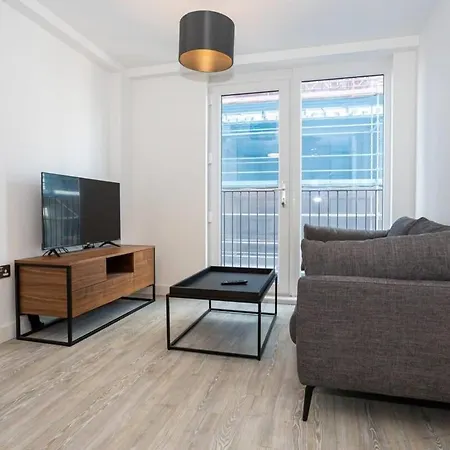 Smart 1 Bedroom In Salford * Manchester