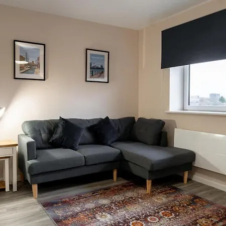 Apartment Modern 1 Bedroom In *