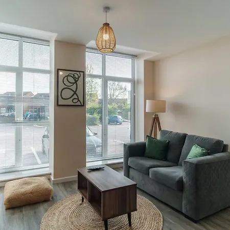 Lovely 1 Bedroom Appartamento