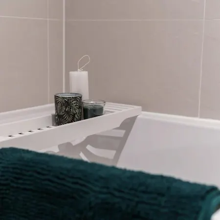 Lovely 2 Bed In - Sleeps 4 Lägenhet Manchester