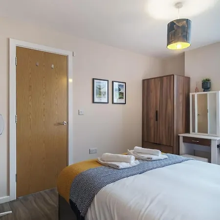 2 Bedroom Modern In *