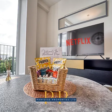 The Middlewood Plaza - By Parydise - Business Or Leisure Stays, Location, Sleeps 4, Salford Μάντσεστερ