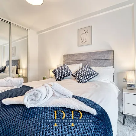 Apartment The Middlewood Plaza - By Parydise - Business Or Leisure Stays, Location, Sleeps 4, Salford Manchester