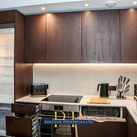 Deansgate Luxury Suite - Modern & Warm 1-Bed - Ideal For Business Or Work Stays - Presented By Parydise Properties Apartment *