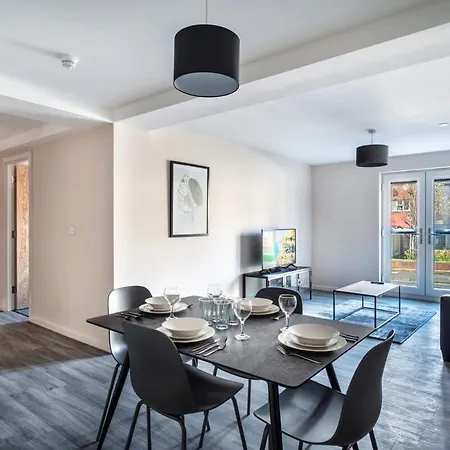 Lägenhet Spacious & Modern 2 Bed In Manchester