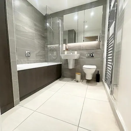 2 Bedroom