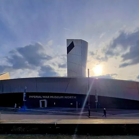 Gorgeous Edwardian Terrace In Old Trafford Ferienhaus