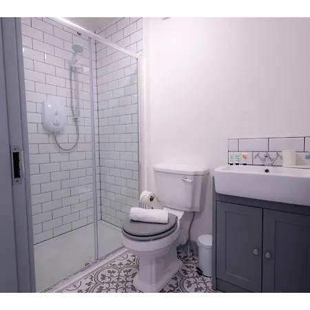 Churchside In Eccles Near Trafford And Salford Apartment