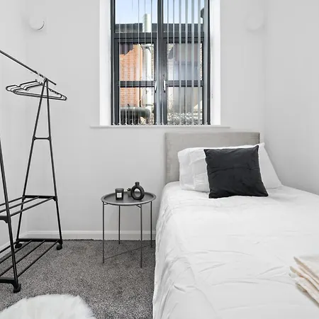 Modern 2bed Northern Quarter, Long Stays, Contractors Manchester