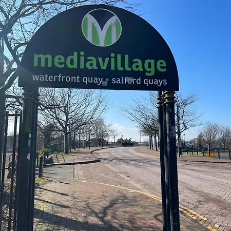 Apartament 2bed In Media Within Walking Distance From Old Trafford Stadium Manchester
