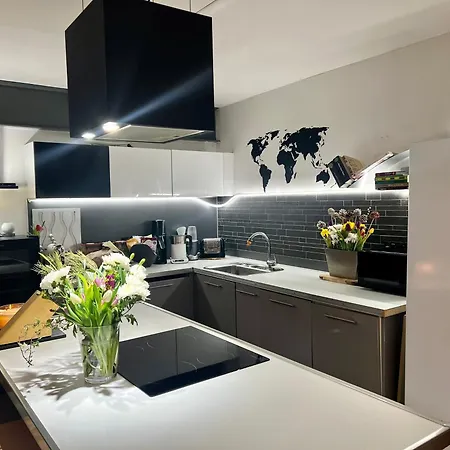 Ancoats Getaway With Terrace And Hot Tub Manchester