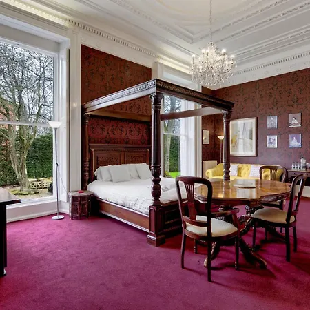 Luxury King Near Royal Hospital - Pass The Keys *