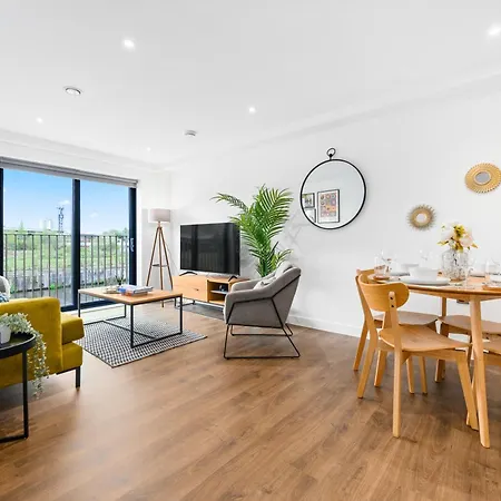 Harboview Haven Waterfront Apartment *