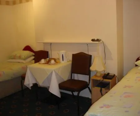 Casa de hóspedes Victoria Park 2*