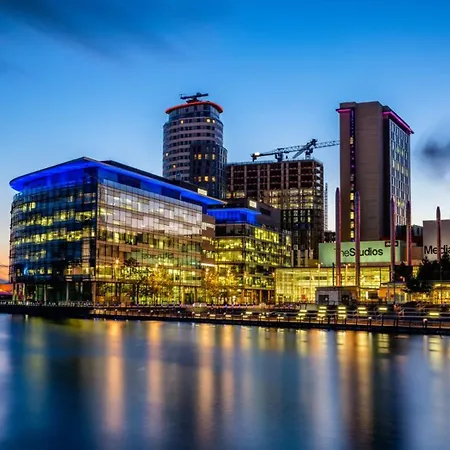 Stunning One Bedroom Near Old Trafford Stadium